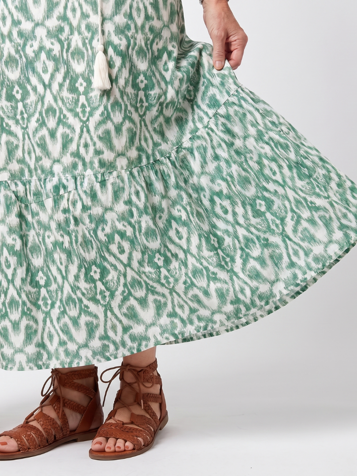 Ilara | Muster V-Ausschnitt Fransen Midi Kleid