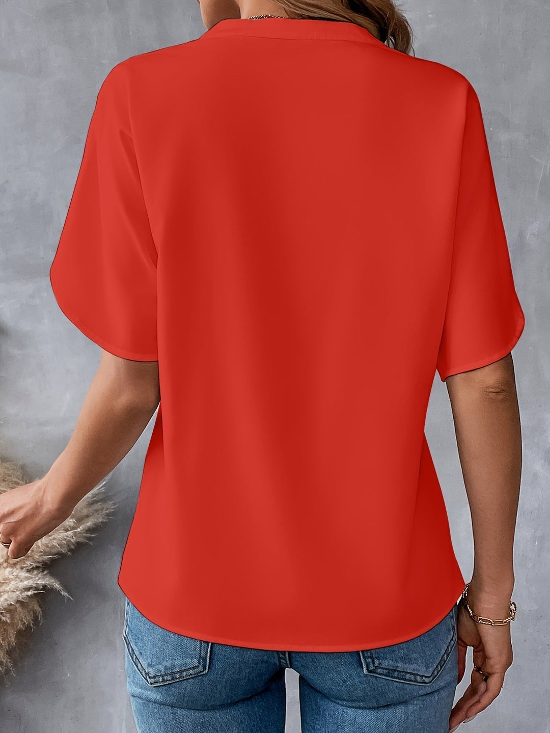 Lexa | Locker geschnittene V-Ausschnitt Bluse