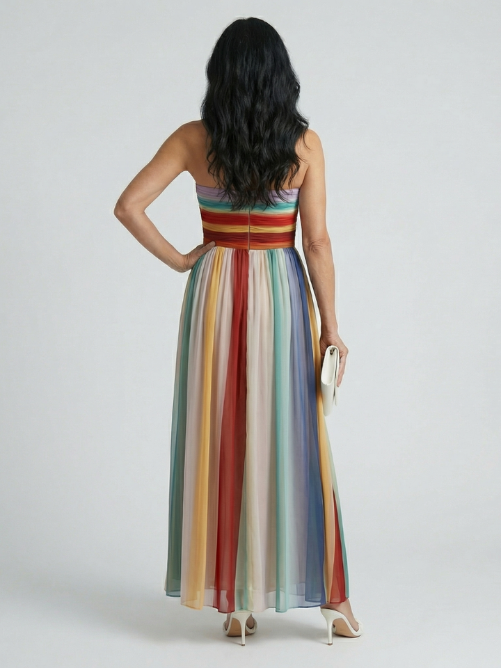 Serene | Maxikleid mit leichtem Streifenmuster