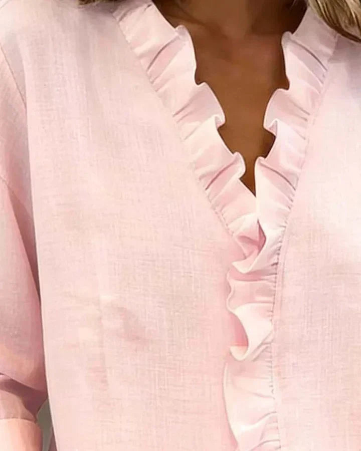 Yvonne | Bluse mit Rüschen, V-Ausschnitt und langen Ärmeln