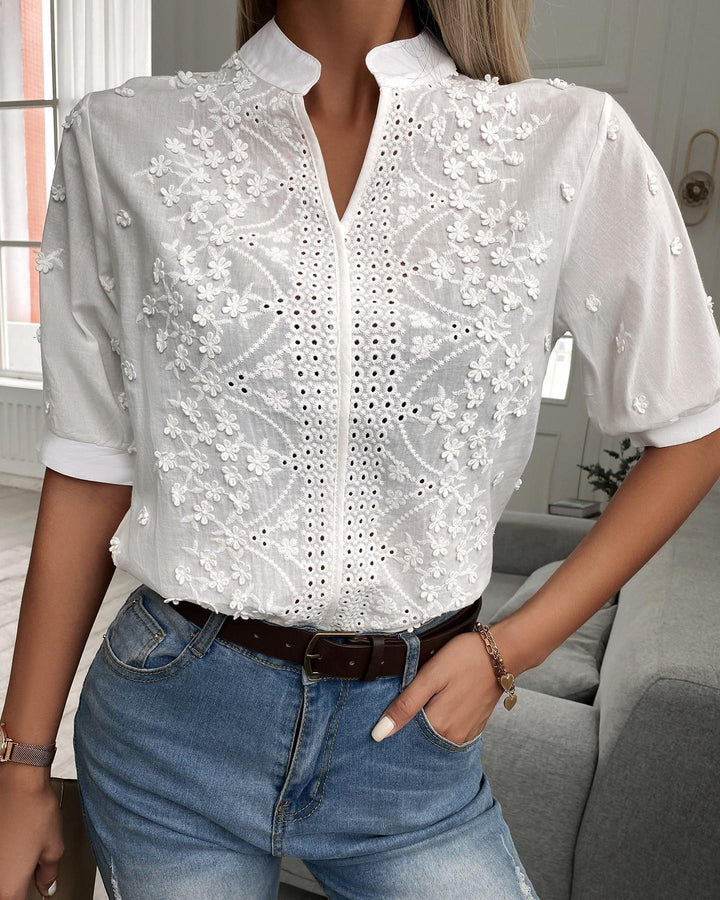 Enid | Bestickte Bluse mit Knopfleiste