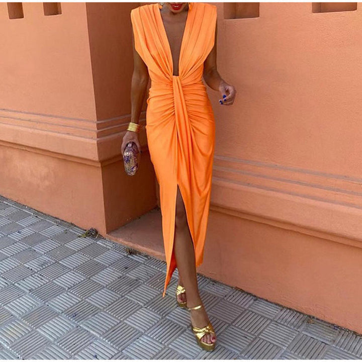 Isabelle – Partykleidung mit tiefem Ausschnitt