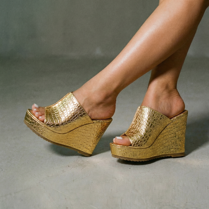 Selene | Keilsandalen für mühelose Eleganz
