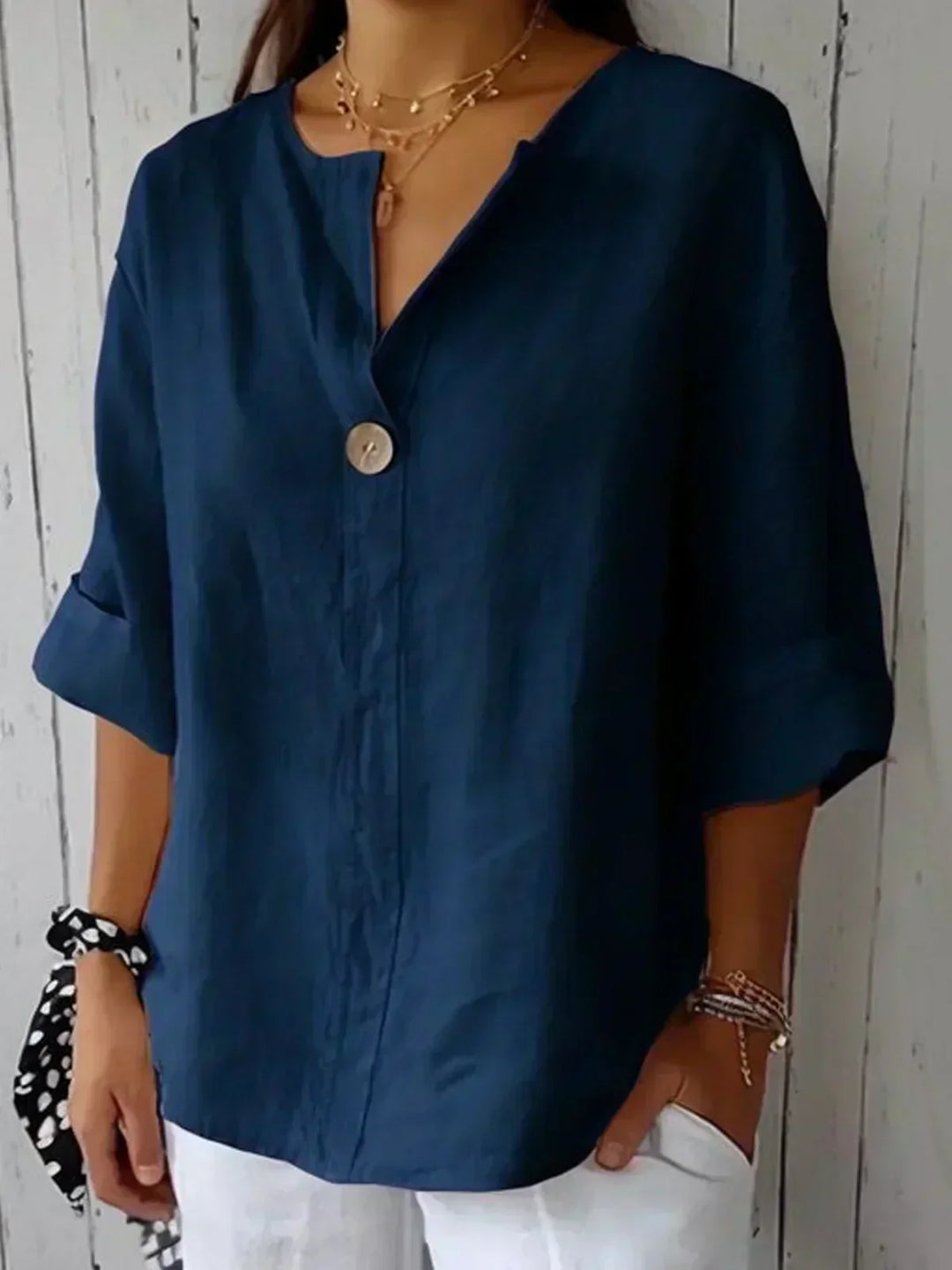 Sabrina | Entspannte V-Ausschnitt Bluse