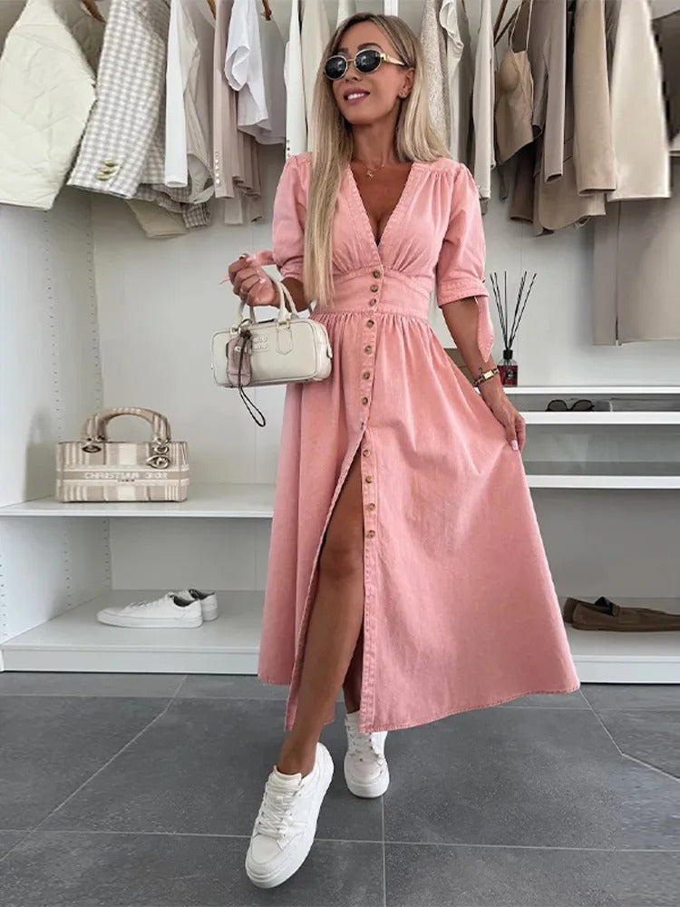 Clarina | Kleid mit tiefem V-Ausschnitt und Schlitz 